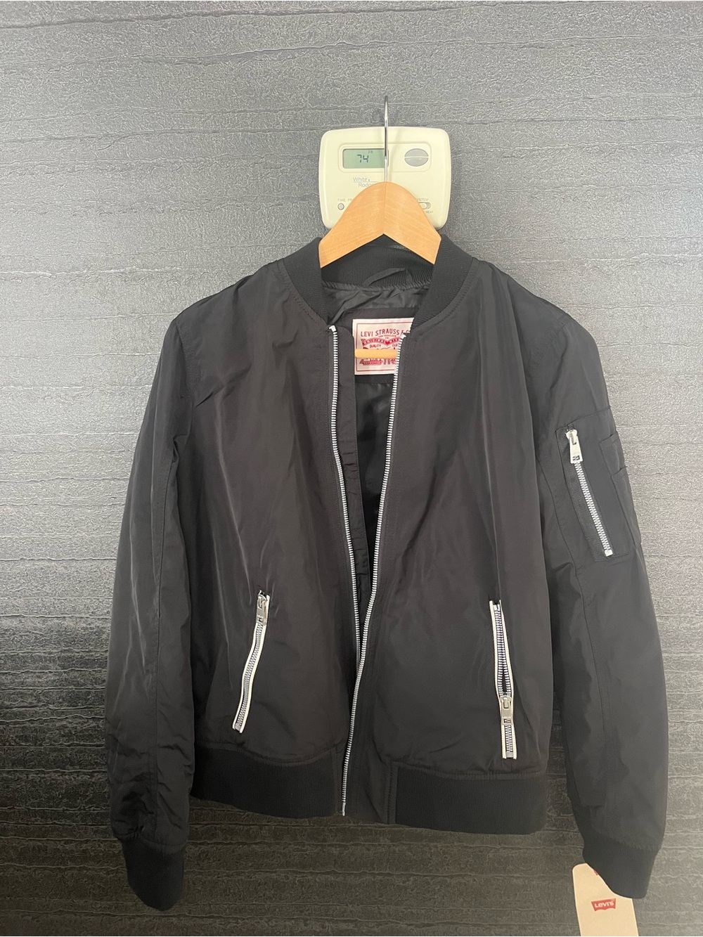 BNWT Levi's  Black Bomber Jacket Lightweight Zip Front Size small